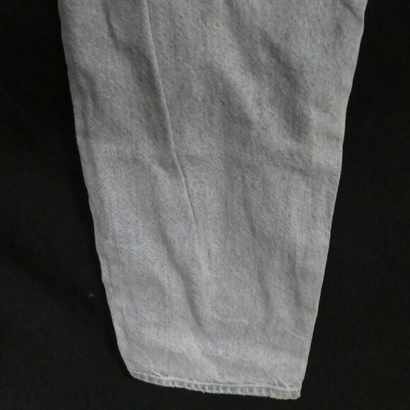 AMERICAN EAGLE | size 2 - short | Light Wash Straight Leg Jeans - Picture 15 of 16